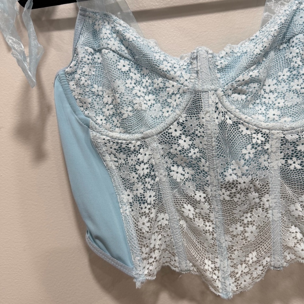 SHEIN corset lace bustier top
Size Medium - Picture 3 of 8